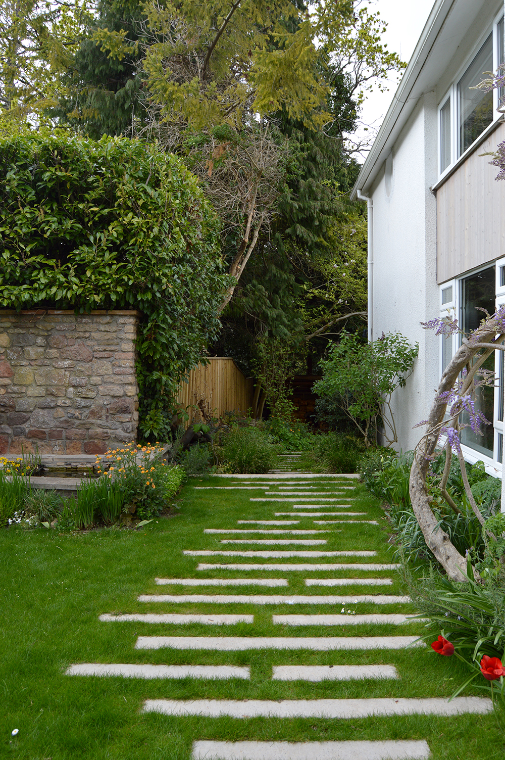 bristol front garden stepping stones in lawn